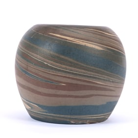 Vase, Niloak Pottery First Art Mark, Mission Swirl