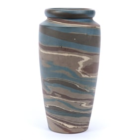 Vase, Niloak Pottery First Art Mark, Mission Swirl
