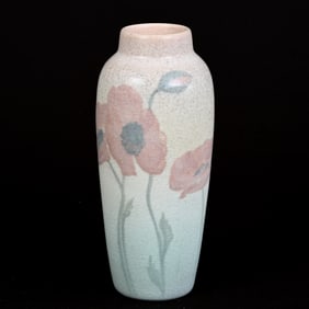 Vase Marked Rookwood Art Pottery #901F, Dated 1907, Pink and Green Vellum With Poppy Decor