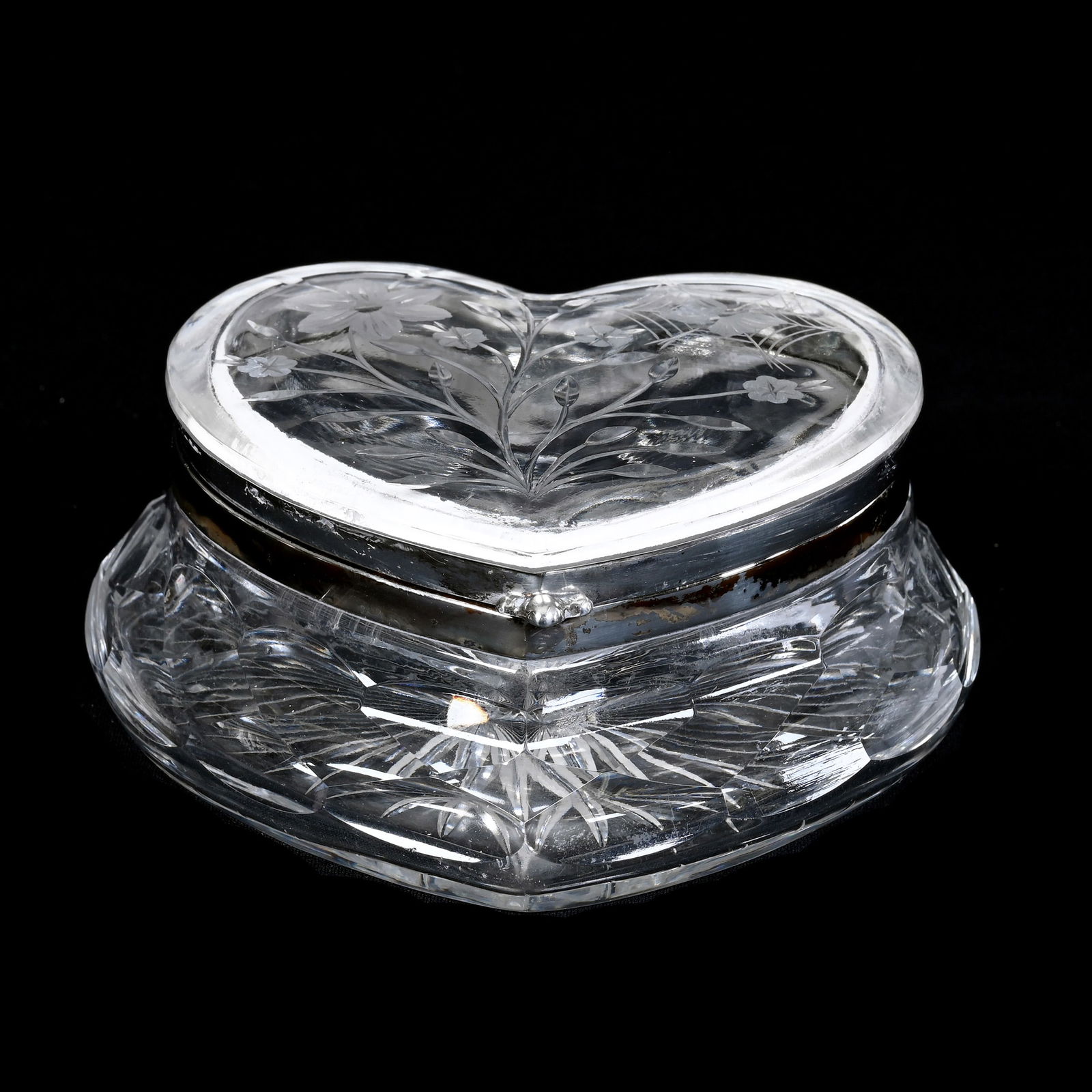 Jewel Box, Heart Shape, ABCG, Murillo Pattern By Pairpoint (1 of 4)