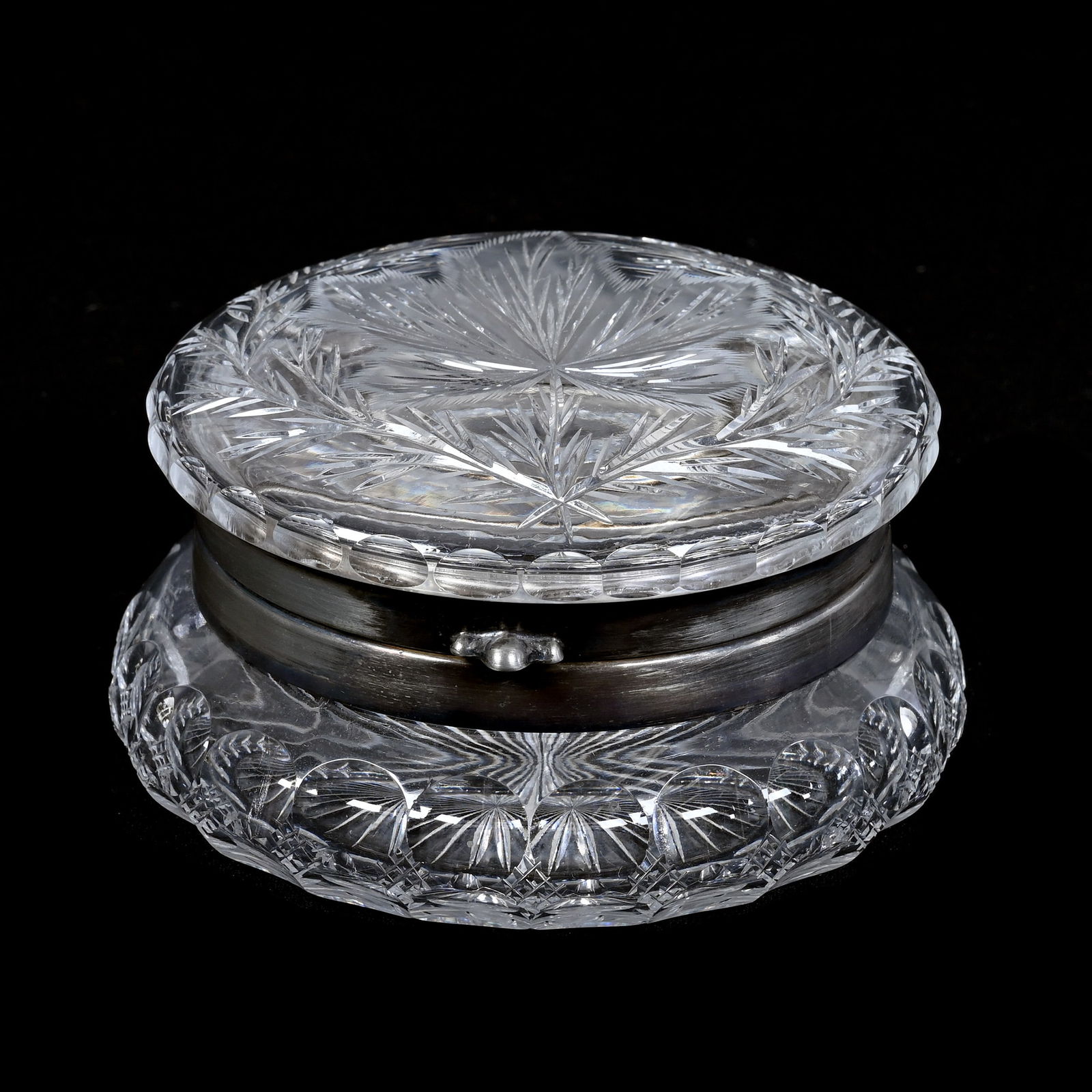 Jewel Box, ABCG, Engraved Oak Leaf Design, Punty & Crosshatch Border (1 of 4)