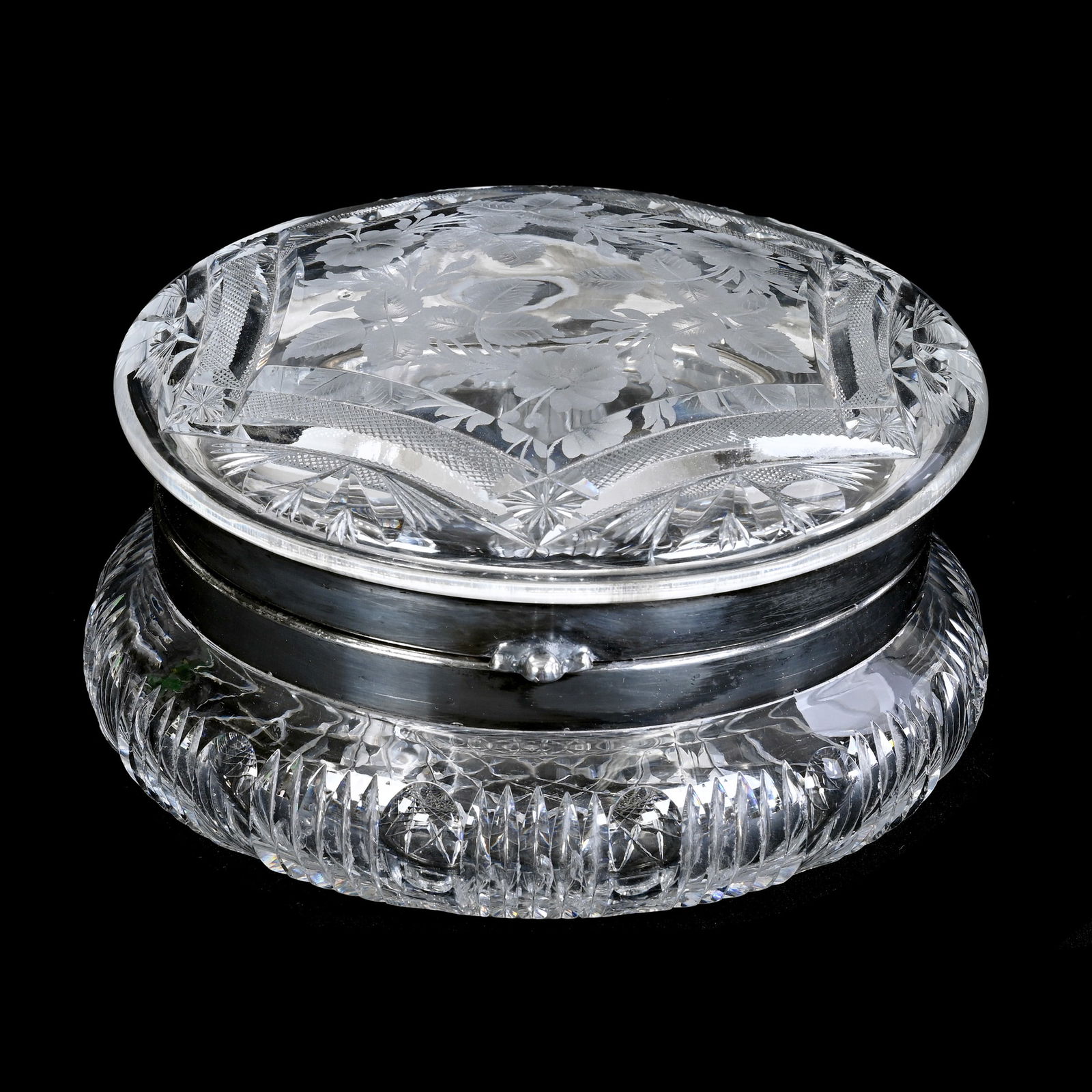 Round Jewel Box, ABCG, Engraved Floral Lid With Strawberry Diamond And Fan Highlights, Hobstar Base (1 of 3)