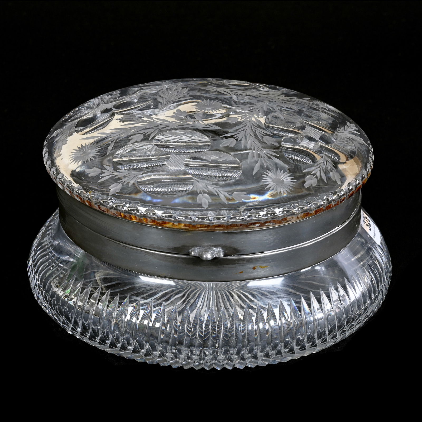 Dresser Box, ABCG, Smilax Pattern By Pairpoint (1 of 3)