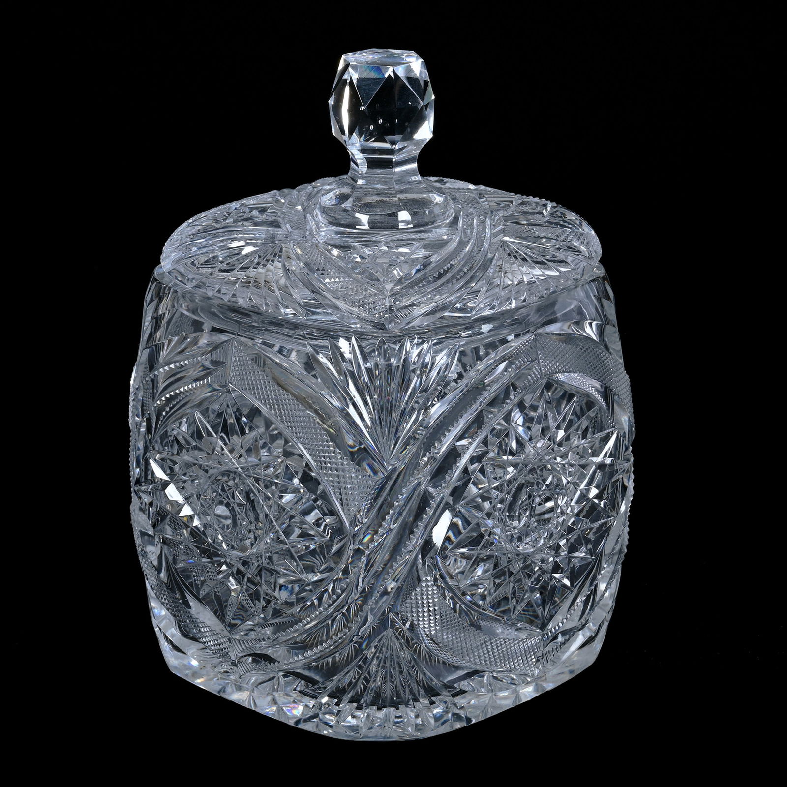 Square Covered Jar, ABCG, Interlocking Bands Of Strawberry Diamond And Zipper (1 of 3)