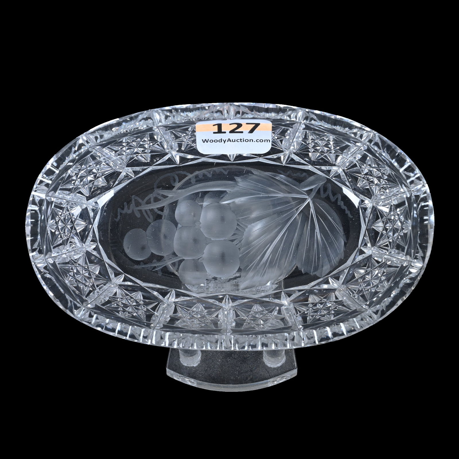 Oval Nut Dish, ABCG, Signed Tuthill Vintage Pattern (1 of 2)