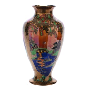 Vase Marked Wedgwood Fairyland Lustre #Z5360 On Vase #2034, Willow Pattern