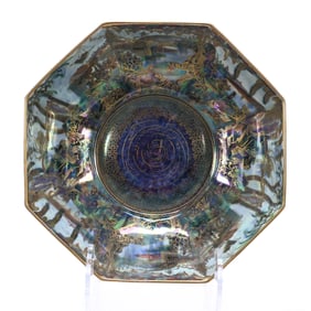 Bowl, Octagonal, Marked Wedgwood Fairyland Lustre #Z5125, Castle On A Road Exterior