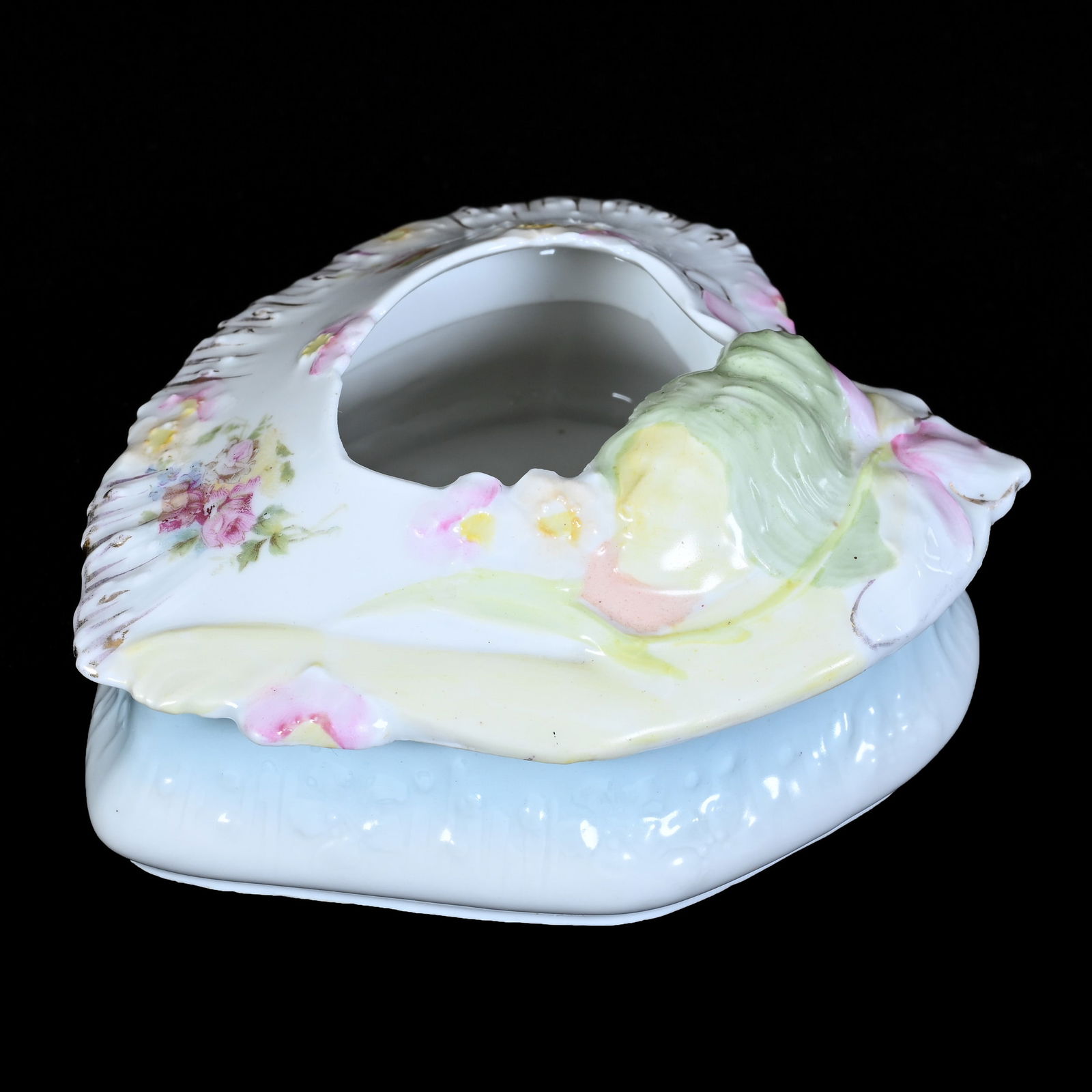 Hair Receiver, Heart Shape, Unmarked R.S. Prussia (1 of 4)