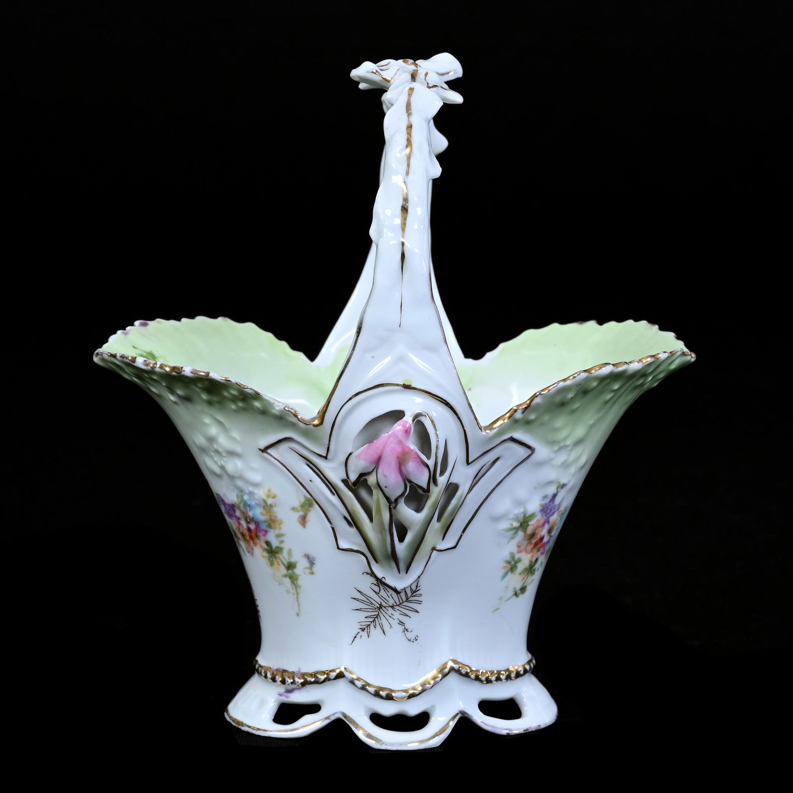 Basket, Unmarked R.S. Prussia (1 of 4)