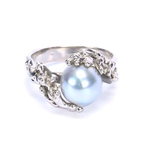 Lady's Ring, 14k White Gold