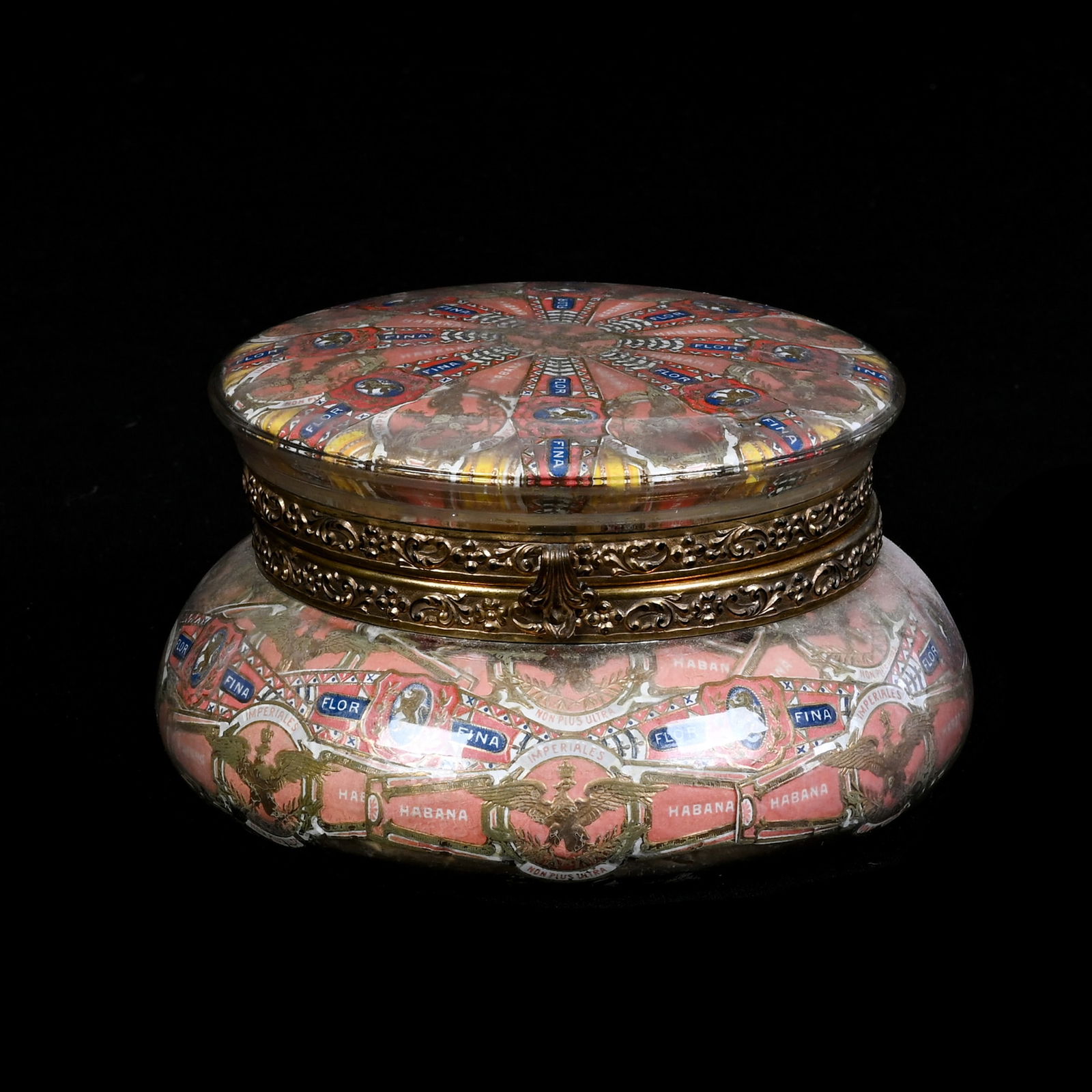 Jewel Box, Unmarked C.F. Monroe Rare Cigar Band Crystal (1 of 5)