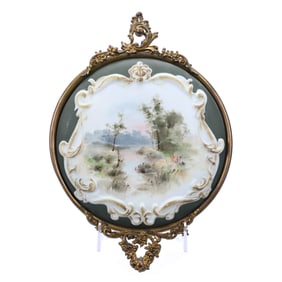 Round Plaque, Unmarked Wave Crest Scroll Mold, Green Border