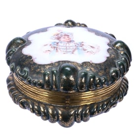Jewel Box, Unmarked Wave Crest Puff Mold