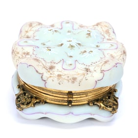 Jewel Box, Unmarked Wave Crest, Egg Crate Mold