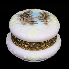 Jewel Box, Unmarked Wave Crest, Scroll And Medallion Mold