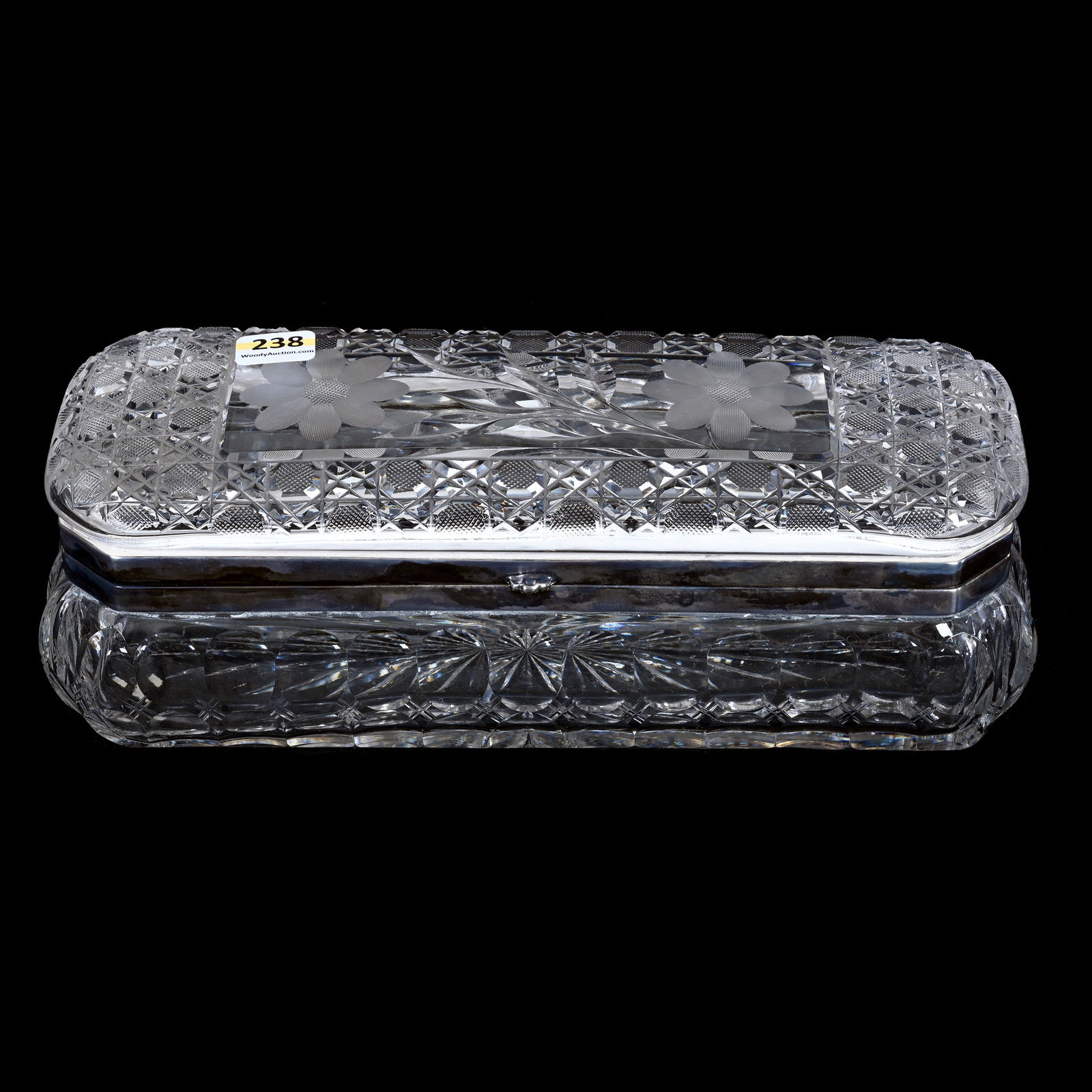 Glove Box, ABCG Harvard And Daisy Pattern - Ray Cut Base - Sells With Two Vintage Lace Sleeves (1 of 5)