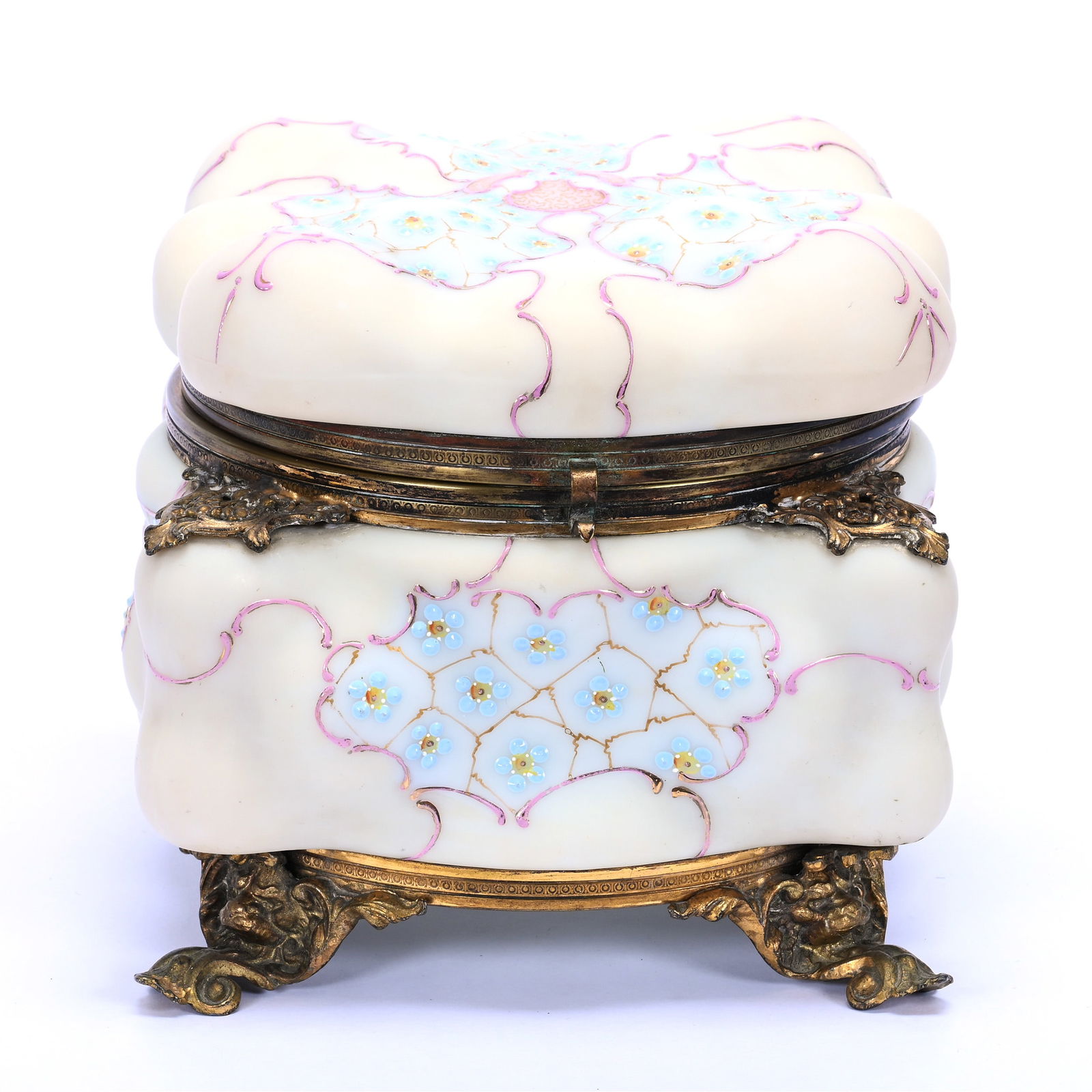 Dresser Box, Unmarked Wave Crest Egg Crate Mold (1 of 4)