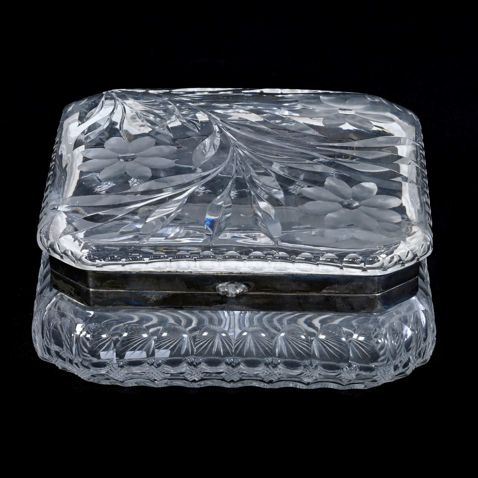 Handkerchief Box, American Brilliant Cut Glass, Engraved Floral Pattern (1 of 3)