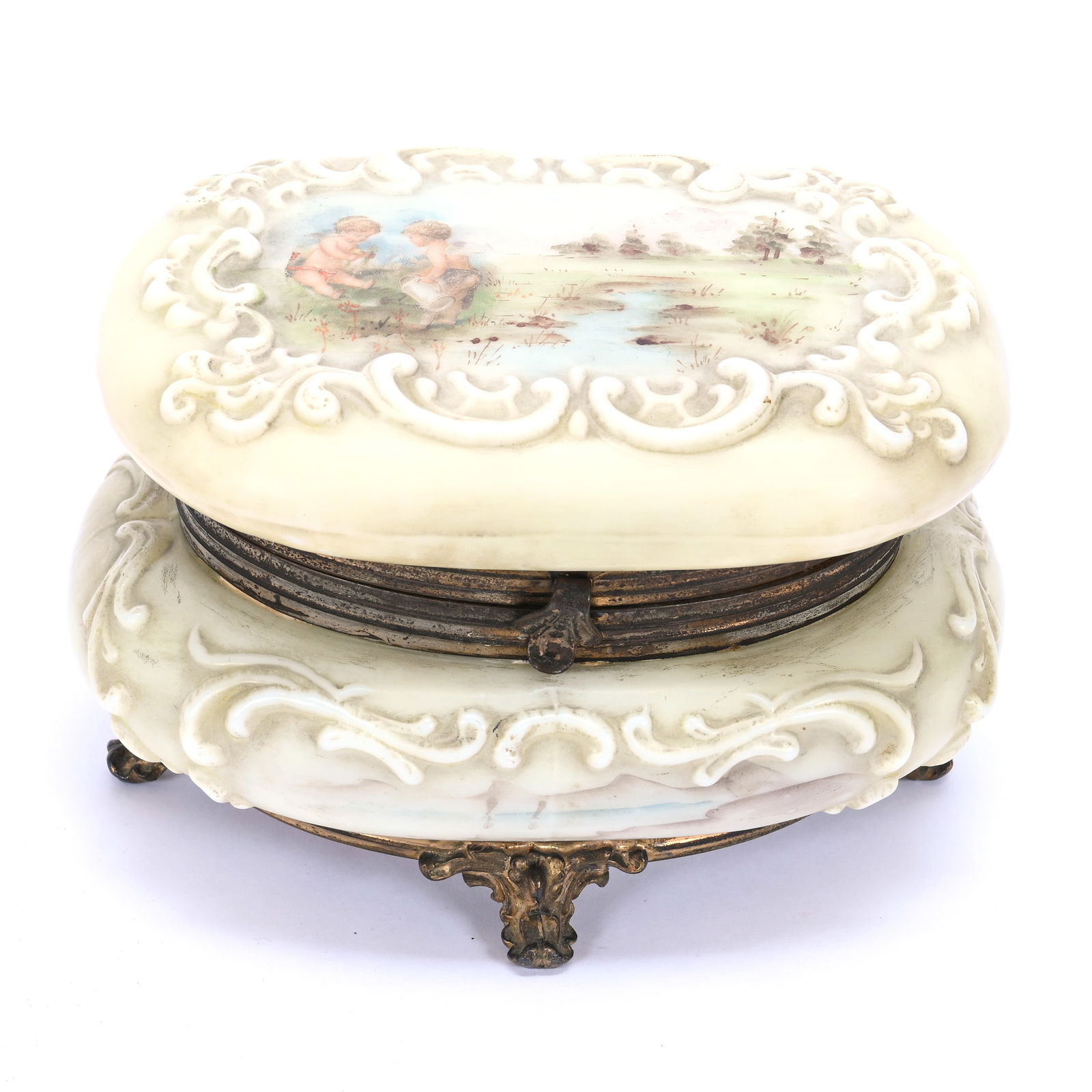 Oval Jewel Box, Wave Crest Stamp Mark, Embossed Scroll Mold (1 of 5)