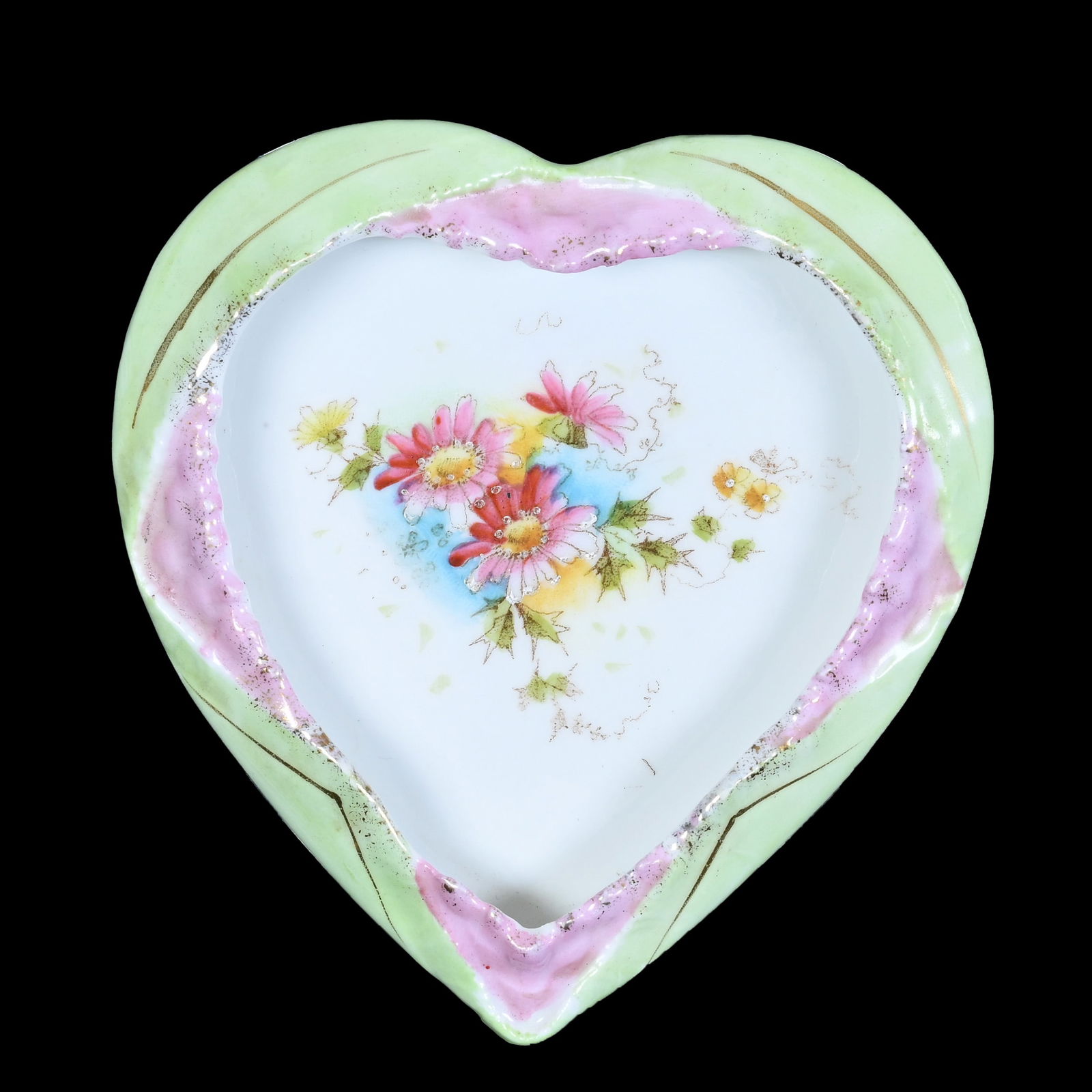 Ash Tray, Unmarked R.S. Prussia, Heart Shape (1 of 2)