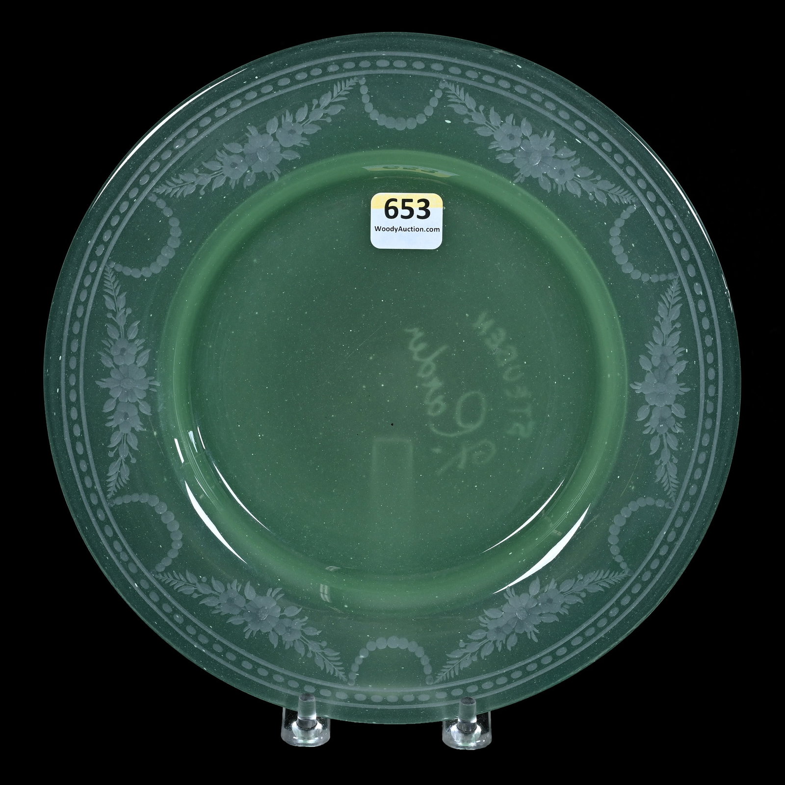 Plate, Green Jade Art Glass By Steuben, Engraved Floral Garland Design (1 of 2)