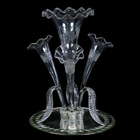 Epergne, Four Clear Lilies With Three Bent Leaf Highlights