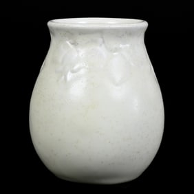 Vase Marked Rookwood Art Pottery Dated 1947, Model #2122, Ivory Matter Pale Cream