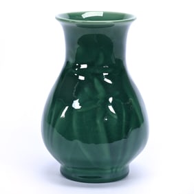 Vase Marked Rookwood Art Pottery Dated 1951, Emerald Green Glaze, Daffodil Mode #6830