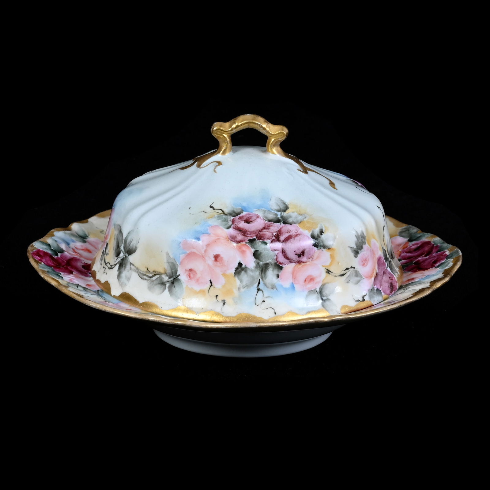 Covered Butterdish Marked O. P. Company, Syracuse: Covered Butterdish Marked O. P. Company, Syracuse, 4" x 8", Blue And Cream Tones, Rose Decor, Illinois Private Collection.