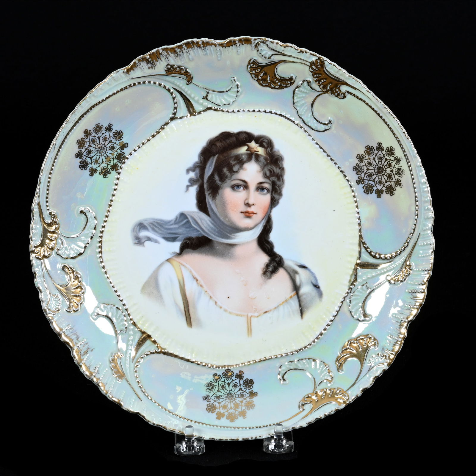 Plate, Unmarked Royal Saxe, Yellow Center With Queen Louisa Portrait: Plate, Unmarked Royal Saxe, Yellow Center With Queen Louisa Portrait, 10", Green Luster Border With Gold Stencil Highlights, Private Illinois Collection.