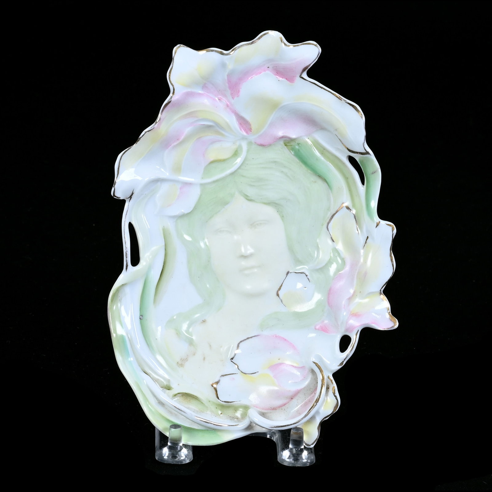 Pin Tray, Unmarked R.S. Prussia, Hidden Image Mold: Pin Tray, Unmarked R.S. Prussia, Hidden Image Mold, 7" x 5", Green, Pink, Yellow, And White Tones, Minor Edge Nicks, Christine And The Late Bob Welter Collection, Texas.