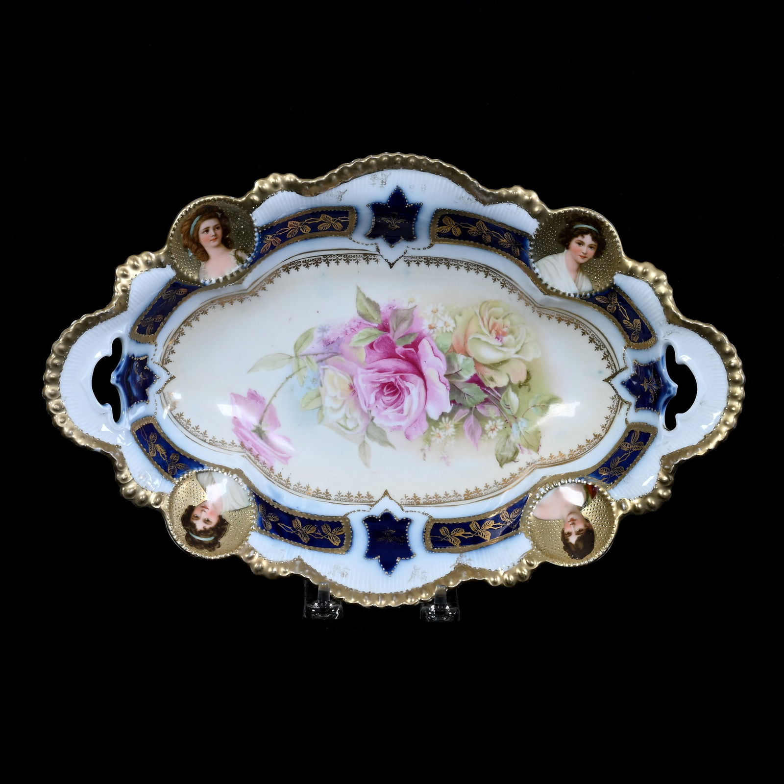 Bun Tray, Unmarked R.S. Prussia, Medallion Mold (1 of 2)