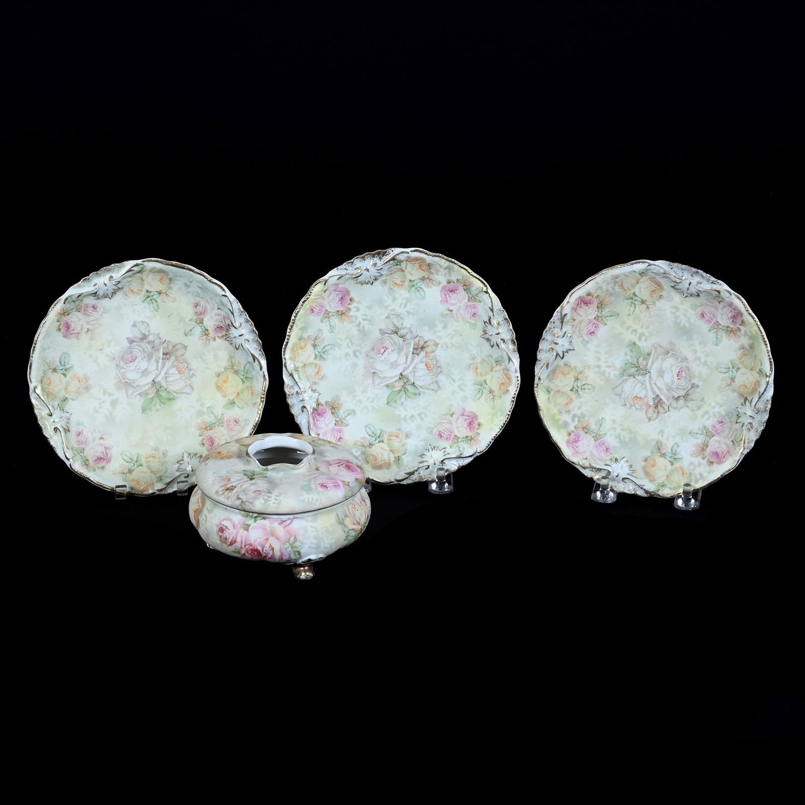 (4) Royal Bayreuth Rose Tapestry Items (1 of 3)