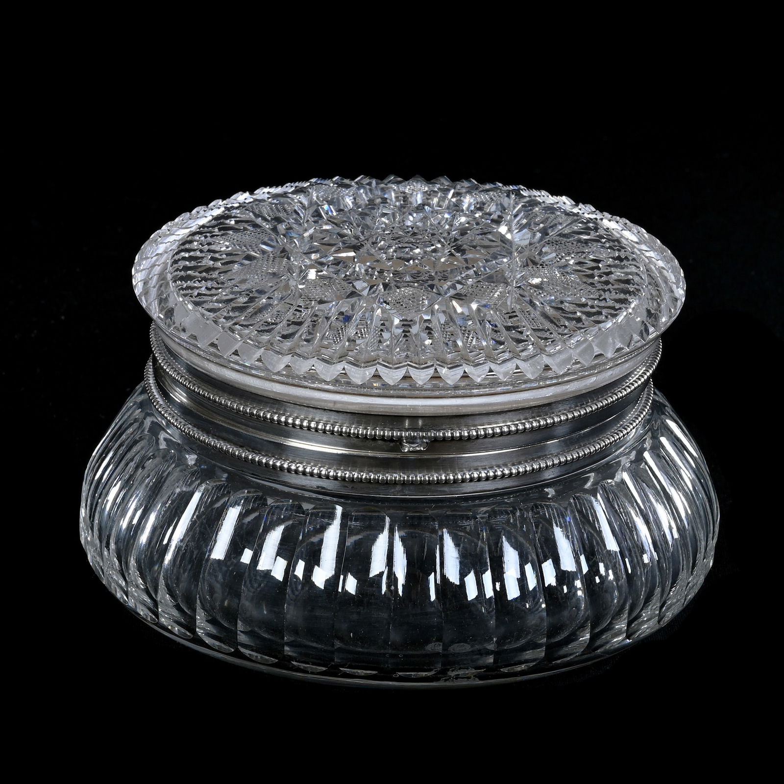 Jewel Box, ABCG, Hobstar Lid With Prism Cut Border (1 of 4)