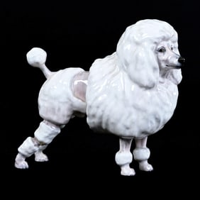 Figurine, Standard Poodle Marked Royal Doulton