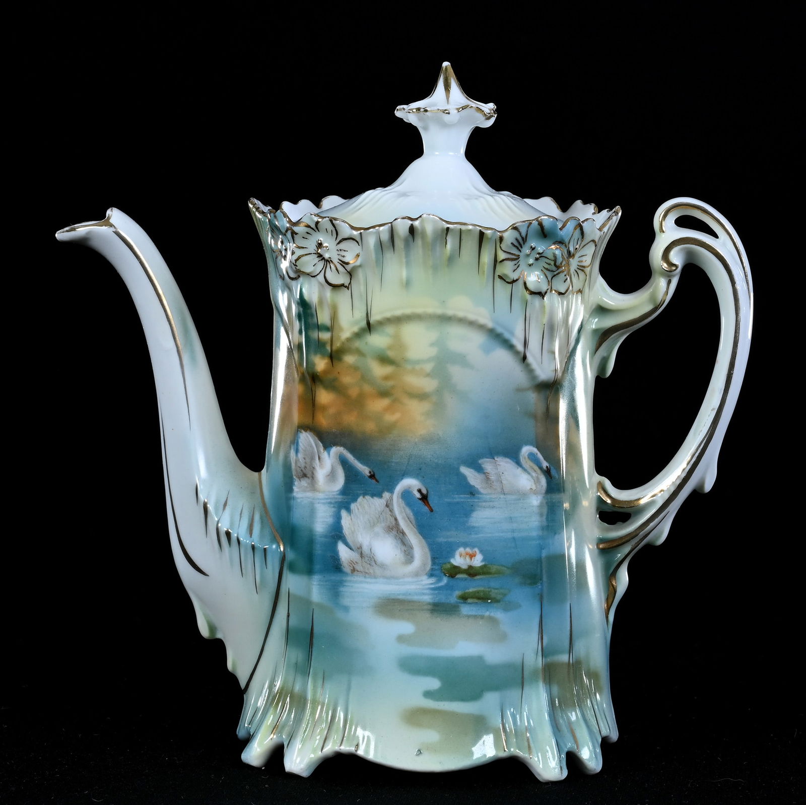 Tea Pot, Marked R.S. Prussia, Icicle Mold (1 of 3)