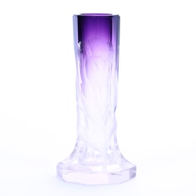 Bud Vase, Unmarked Moser, Amethyst Shading To Clear Art Glass