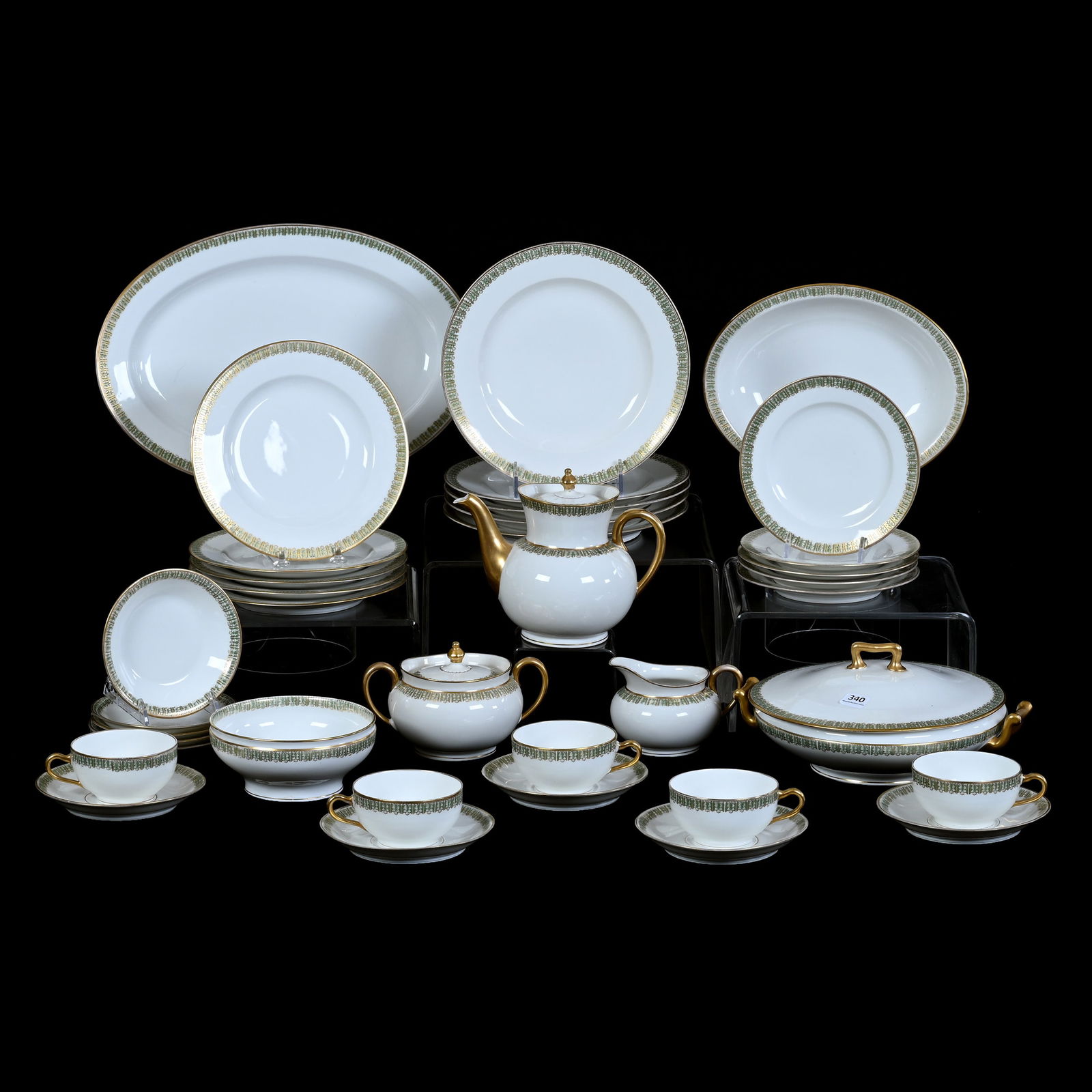 27 Piece Table Set, Marked Theodore Haviland, Limoges, Schleiger #892 Pattern (1 of 6)