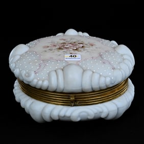 Dresser Box, Unmarked Wave Crest, Puff Mold