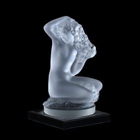 Nude Paperweight Signed Lalique France