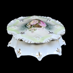 Powder Box Marked Wheelock Prussia, Ribbon And Jewel Mold