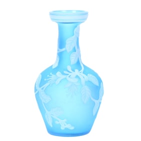Vase Signed "Thomas Webb & Sons" English Cameo Art Glass