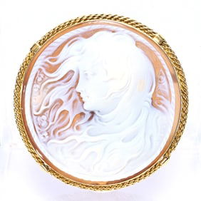 Antique Carved Shell Cameo Brooch/Pendant, Marked 18K Gold Mounting
