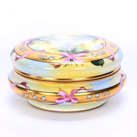 Round Covered Dresser Box Marked Stouffer (Chicago Studio)