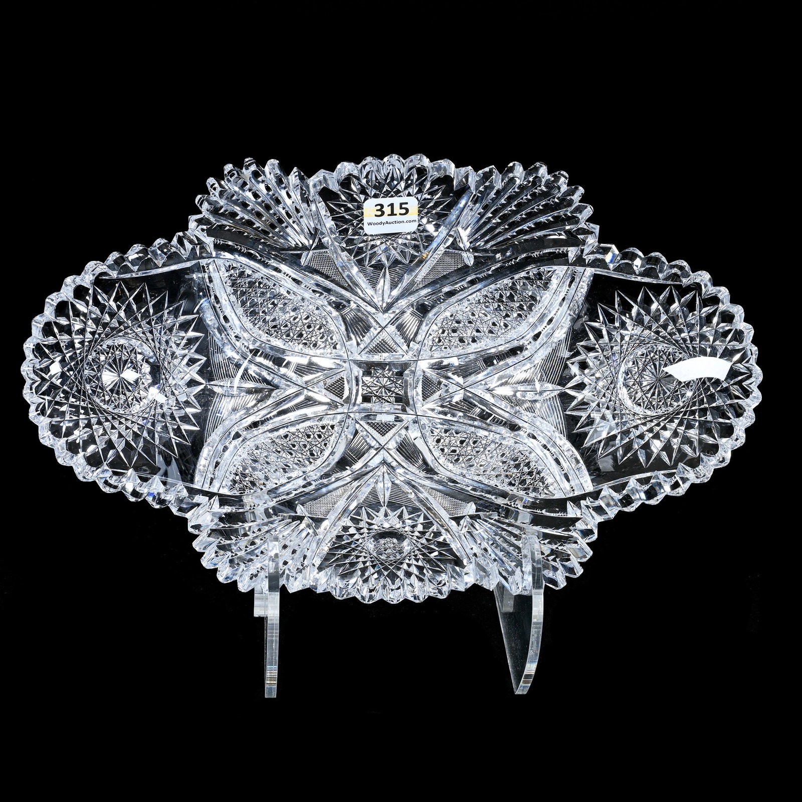 Oval Bread Bowl, American Brilliant Cut Glass, Four Alternating Sections Of Hobstar, Vesica, Cane,: Oval Bread Bowl, American Brilliant Cut Glass, Four Alternating Sections Of Hobstar, Vesica, Cane, Prism And Crosshatch, 11.75" x 7", Nice Example, Sherri Schott Collection, Kansas.
