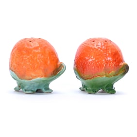 Pair Salt And Pepper Shakers, Unmarked Royal Bayreuth