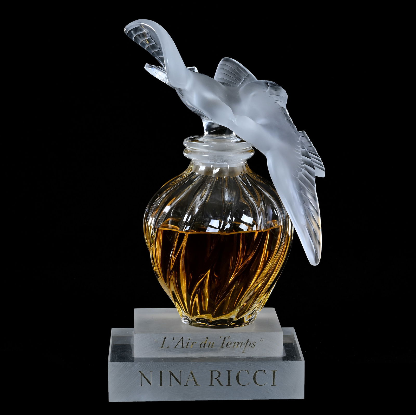 Display Perfume Bottle Signed Lalique France Art Glass, 43 Oz. Size With Love Birds Stopper (1 of 5)