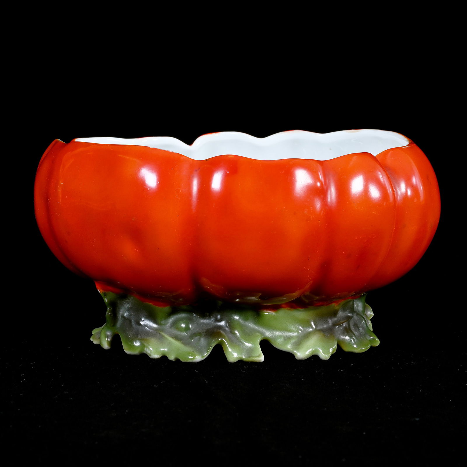 Bowl, Royal Bayreuth Blue Mark: Bowl, Royal Bayreuth Blue Mark, 4 x 8 x 8 Inches, Red Tomato Mold, 1.6 Pounds, Private PA Collection.