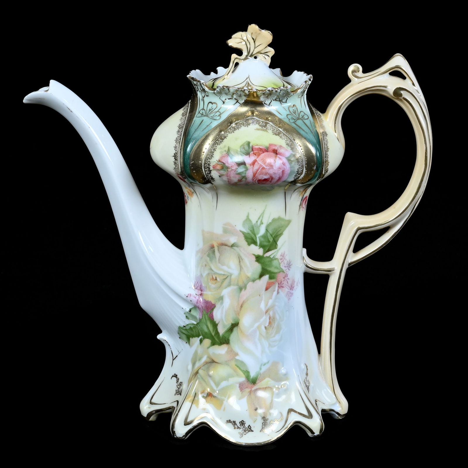 Coffee Pot Marked R.S. Prussia, Point And Clover Mold (1 of 3)