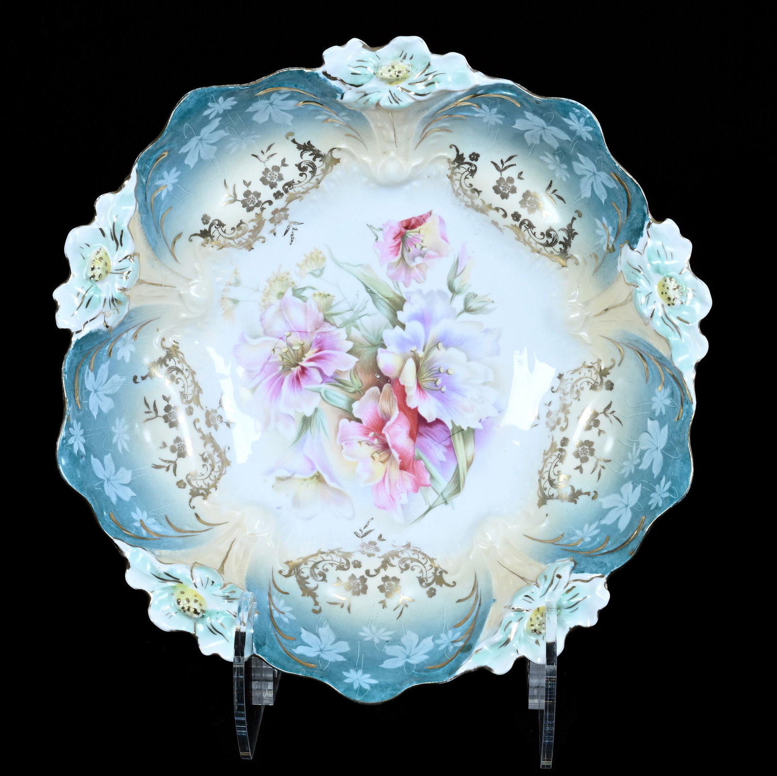 Bowl, Unmarked R.S. Prussia, Lily Mold (1 of 2)
